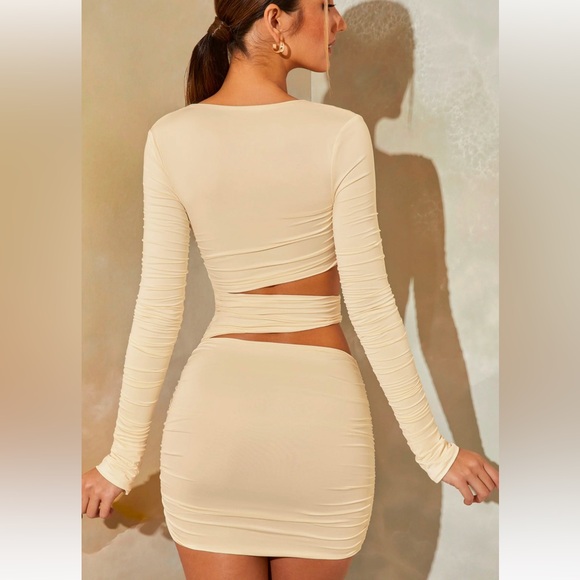 Oh Polly long sleeve cut out mini dresss in stone size 4 - Picture 2 of 5